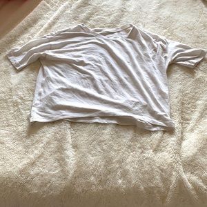 WHITE LULULEMON CROPPED TEE!!!!!! SIZE MEDIUM!!!!